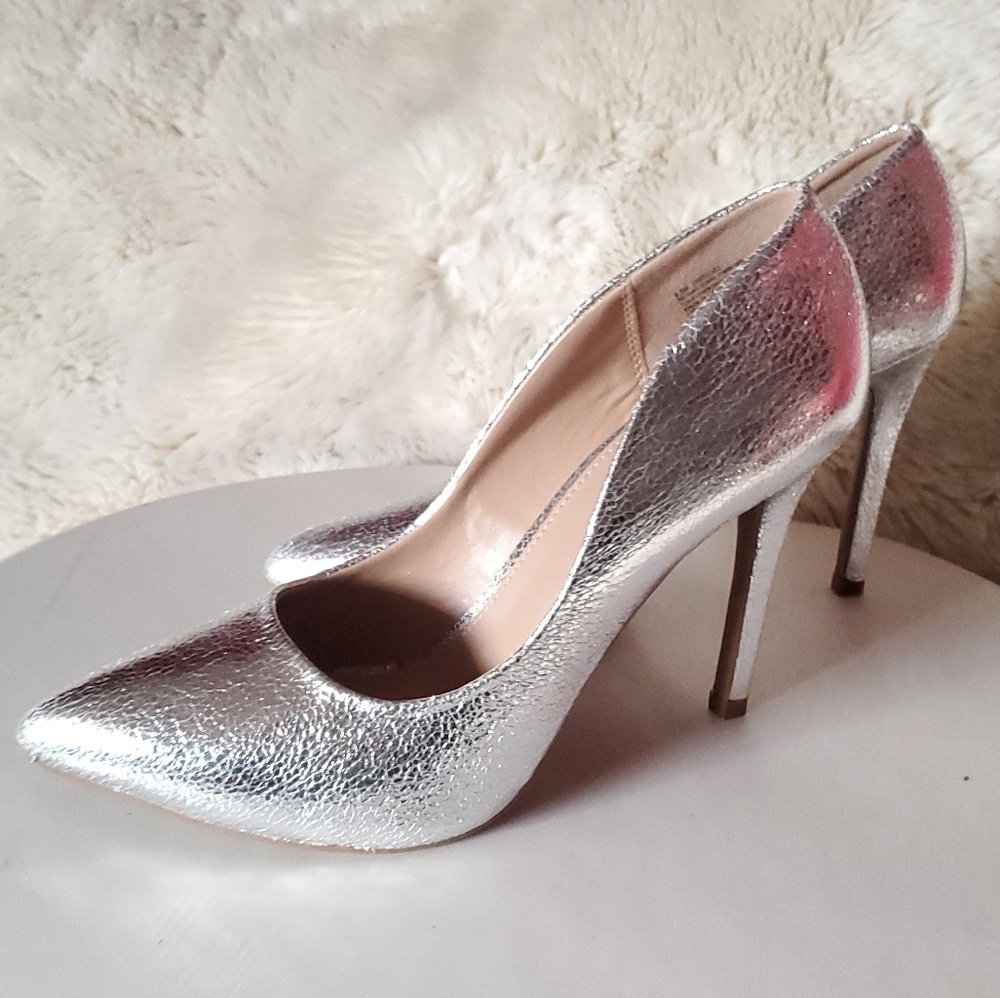 Abound silver heel